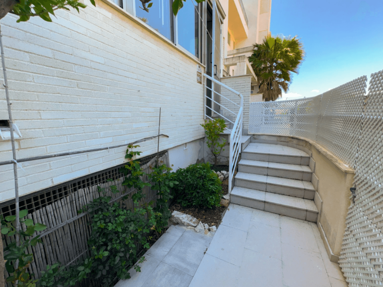 Votre refuge au bord de la mer : Appartement en rez-de-chaussée à deux pas de la plage et du centre de Dénia.