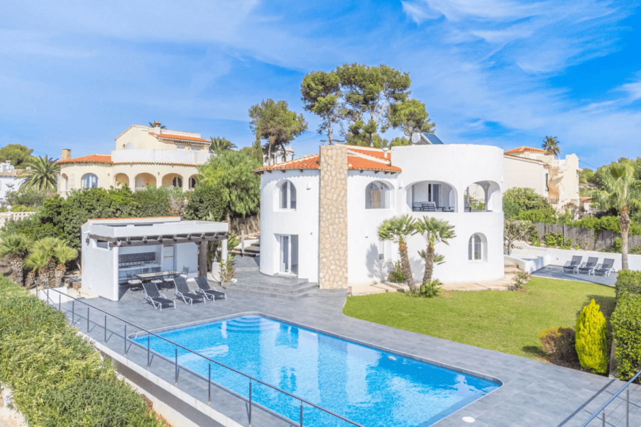 Villa Ibiza style en Balcón al mar con vistas al mar