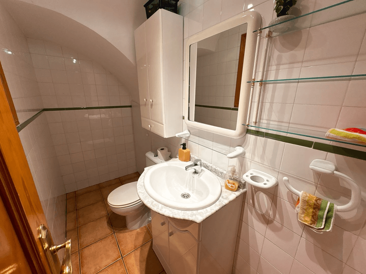 Maison adossée en duplex à un pas de la ville de Dénia.