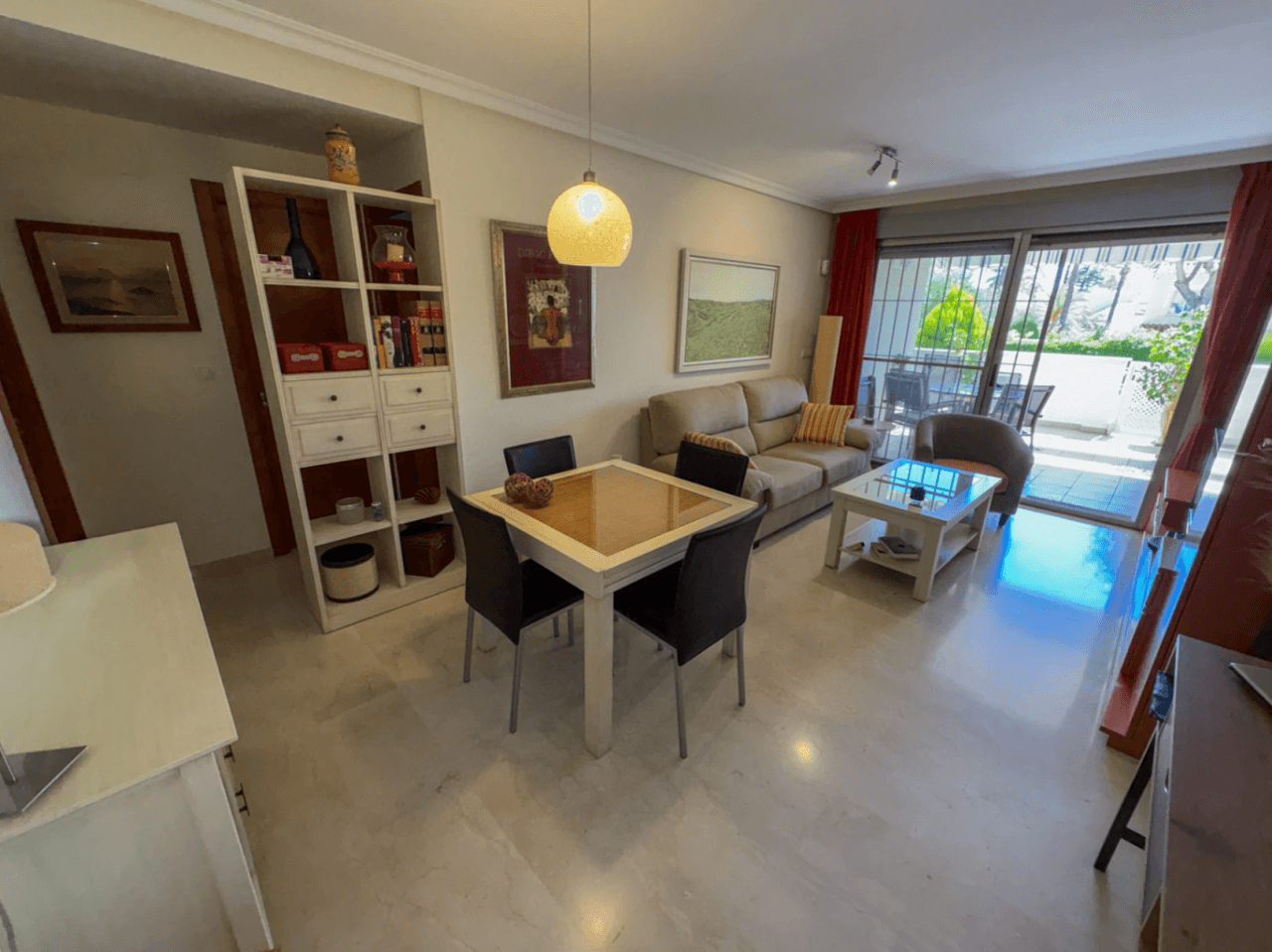 Votre refuge au bord de la mer : Appartement en rez-de-chaussée à deux pas de la plage et du centre de Dénia.