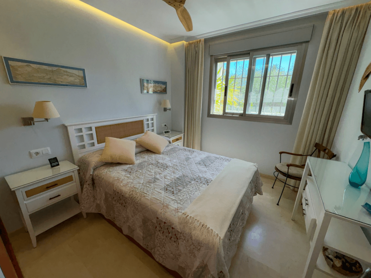 Votre refuge au bord de la mer : Appartement en rez-de-chaussée à deux pas de la plage et du centre de Dénia.