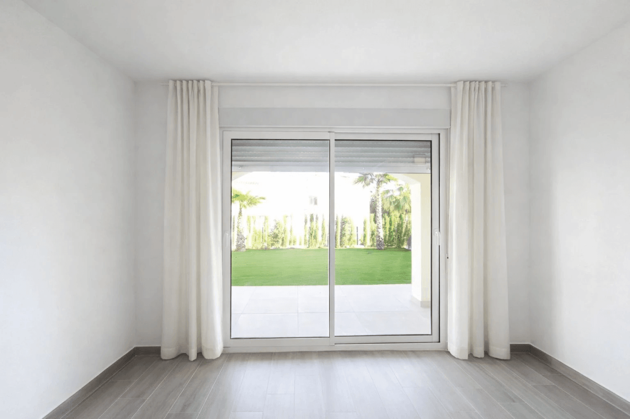 Rez-de-chaussée de deux chambres et jardin dans la zone du Montgó, Dénia.