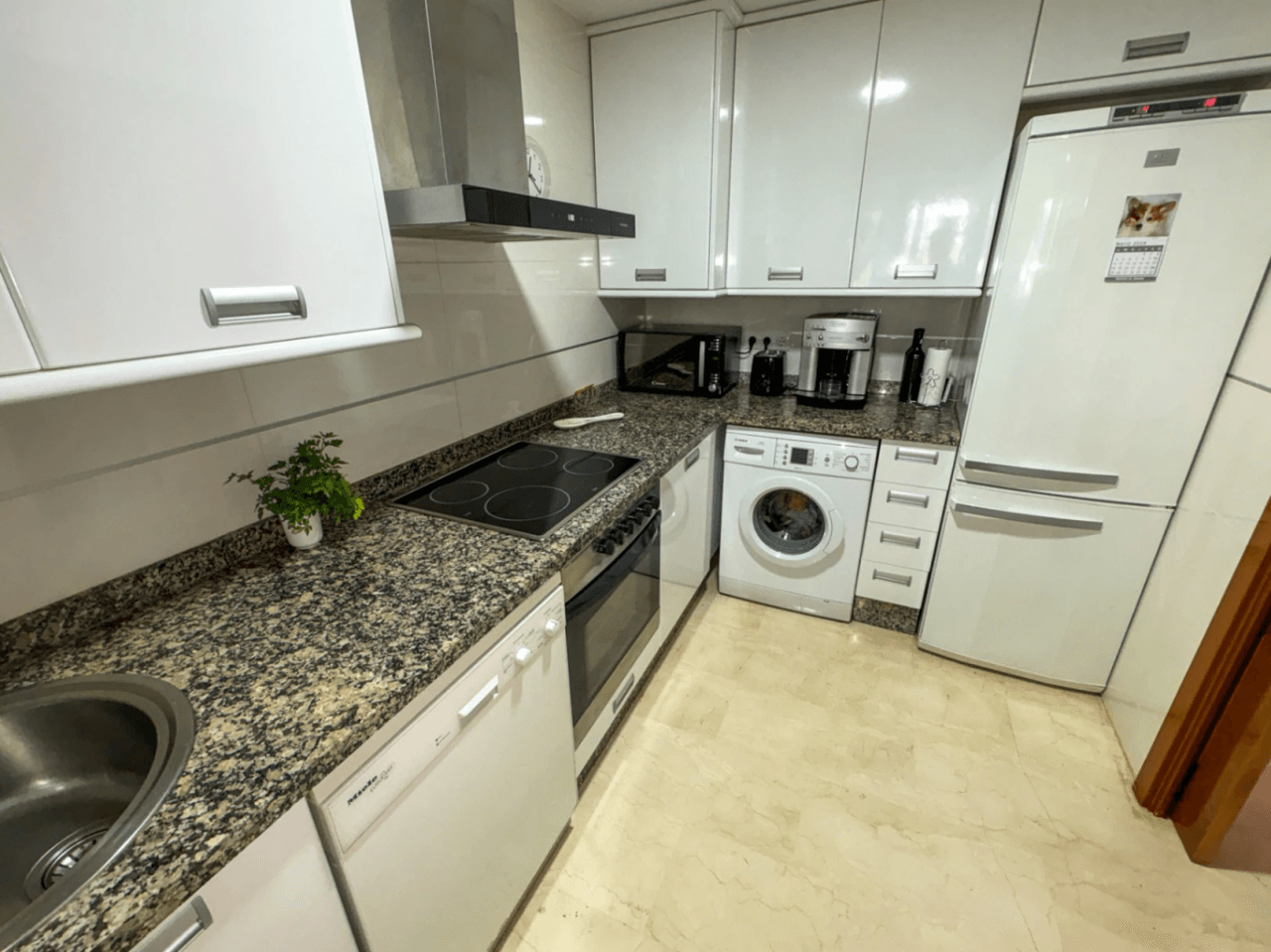 Votre refuge au bord de la mer : Appartement en rez-de-chaussée à deux pas de la plage et du centre de Dénia.