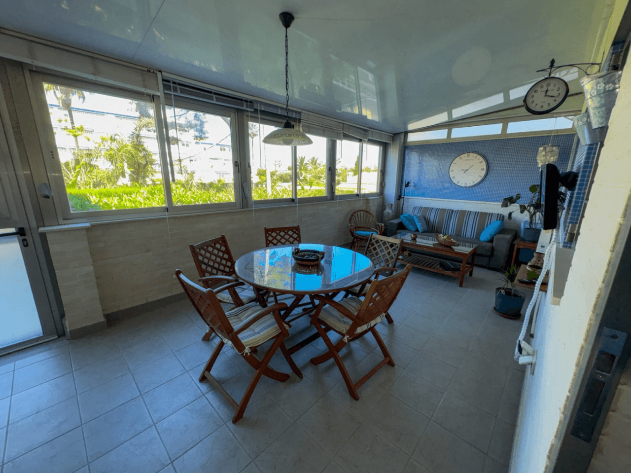 Votre refuge au bord de la mer : Appartement en rez-de-chaussée à deux pas de la plage et du centre de Dénia.
