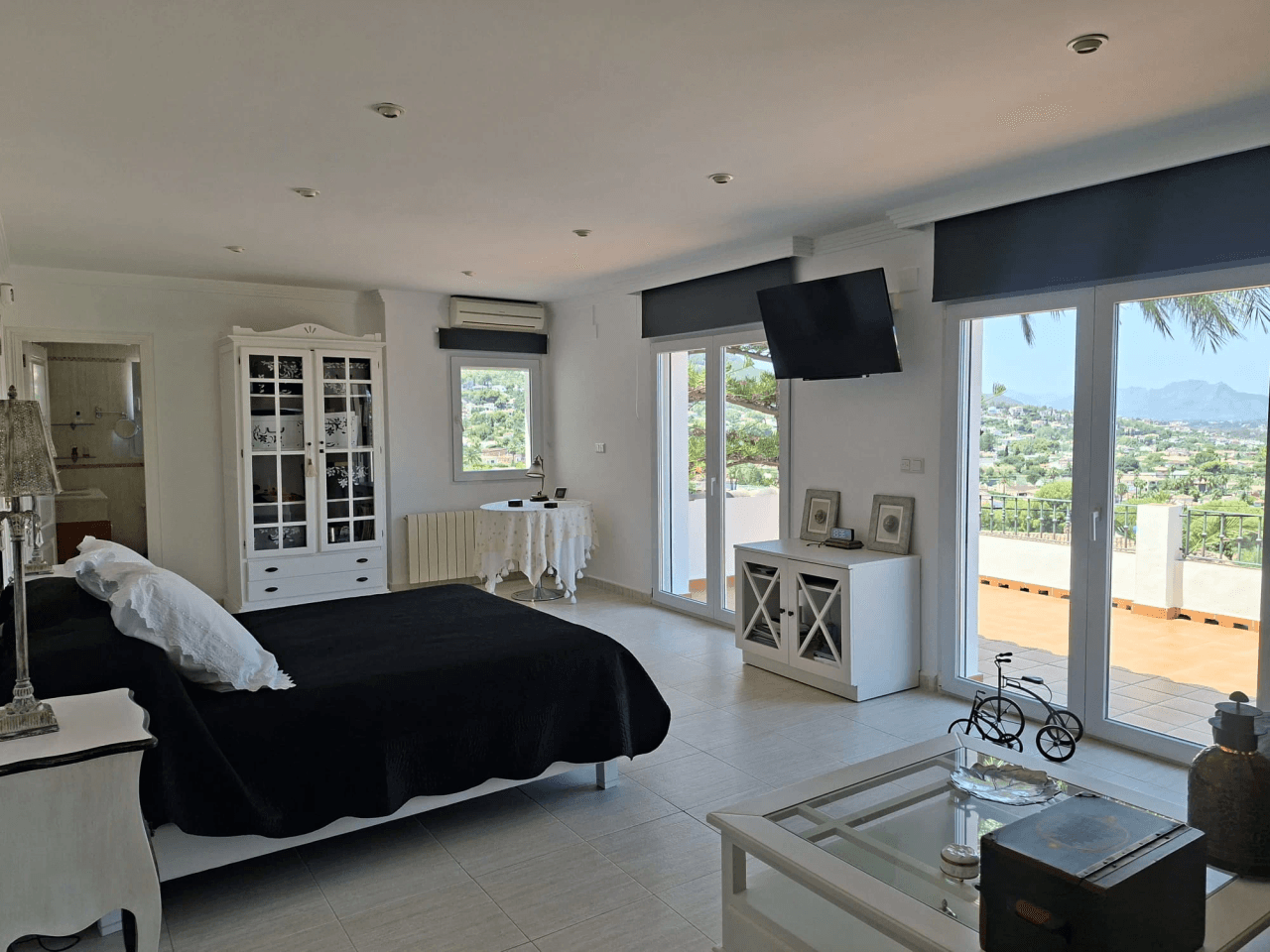 Villa met uitzicht op mar, in El Montgo in Denia