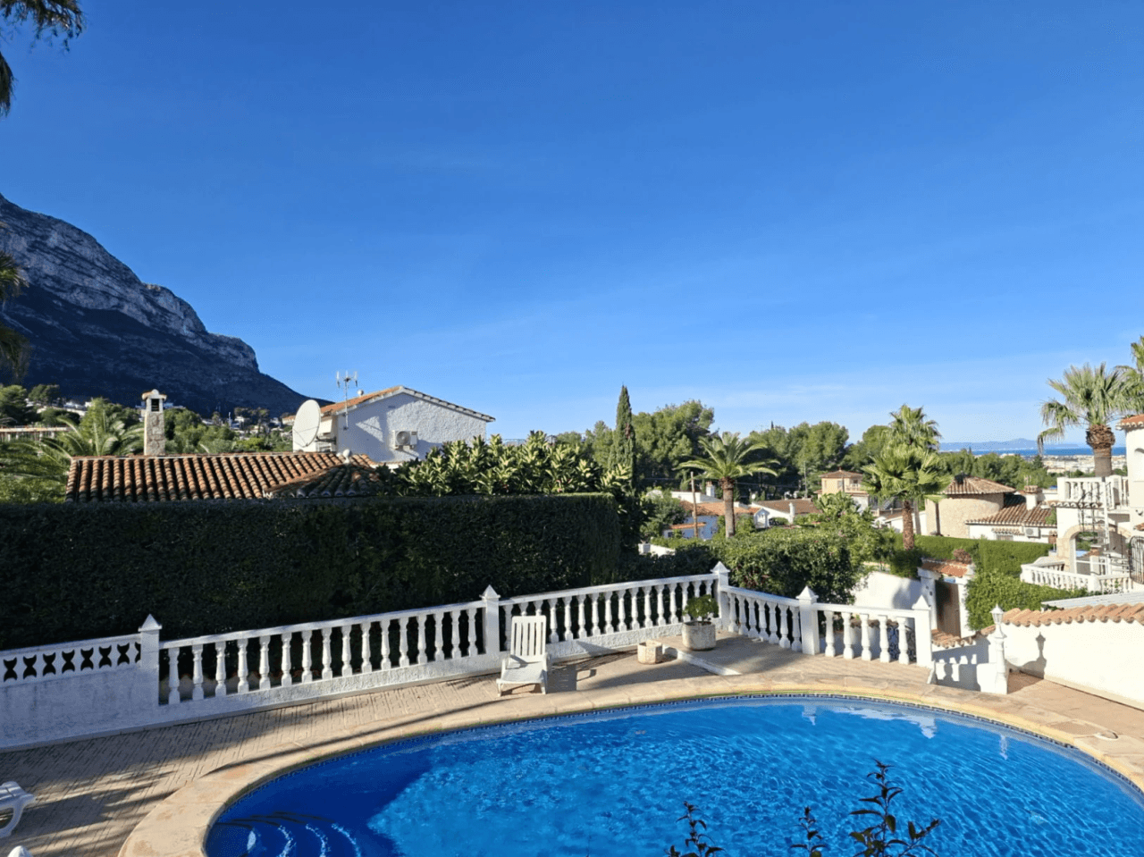 Chalet met uitzicht op zee en Montgó, Denia
