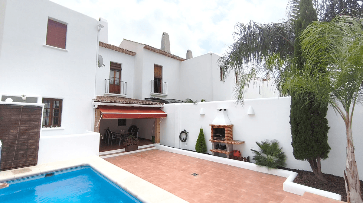 Casa adosada en venta en La Xara, Denia