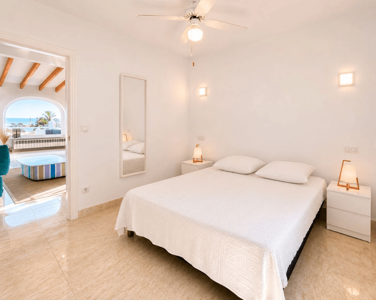 Villa met gastenappartement en uitzicht op zee in Dénia