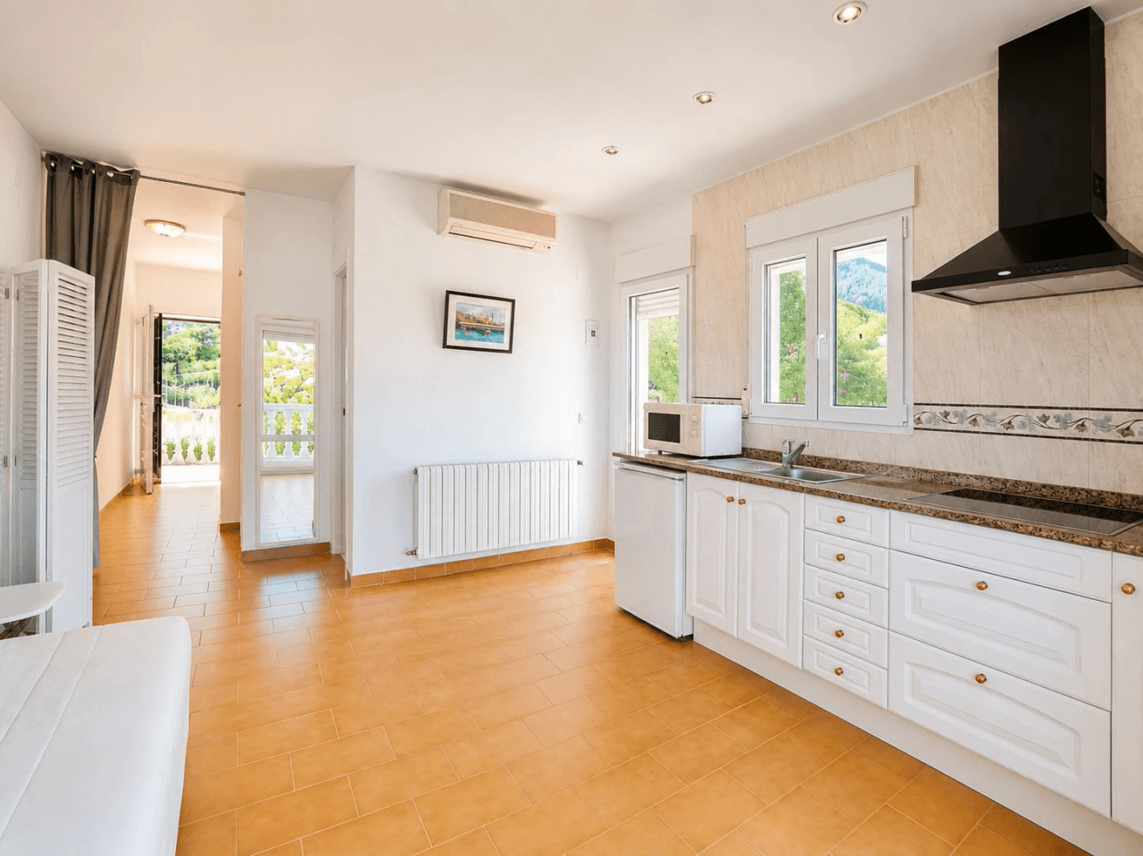 Villa met gastenappartement en uitzicht op zee in Dénia