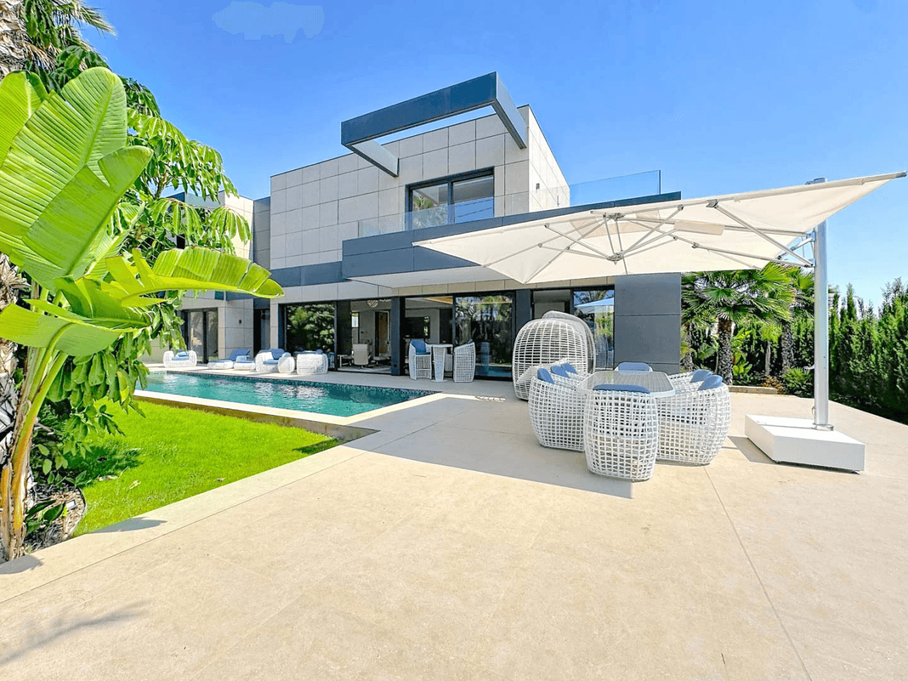 C4XY7123CAL Villa de lujo con vistas al mar en venta en Calpe
