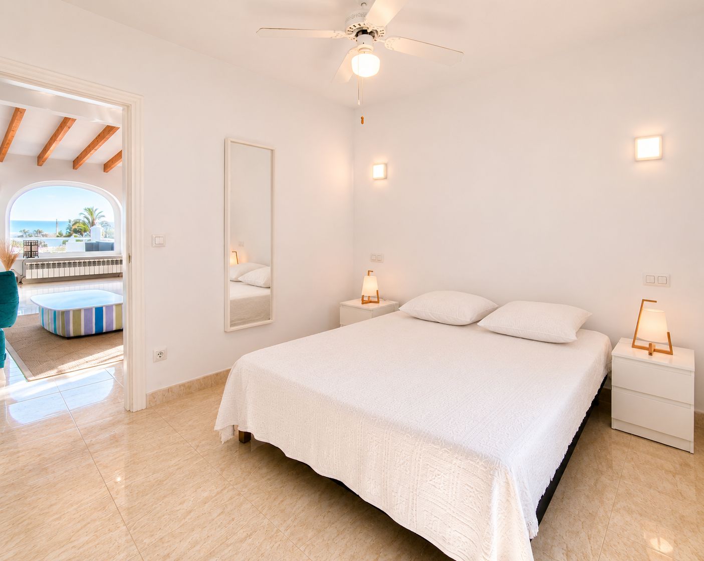 Villa на продажа в Denia, Alicante