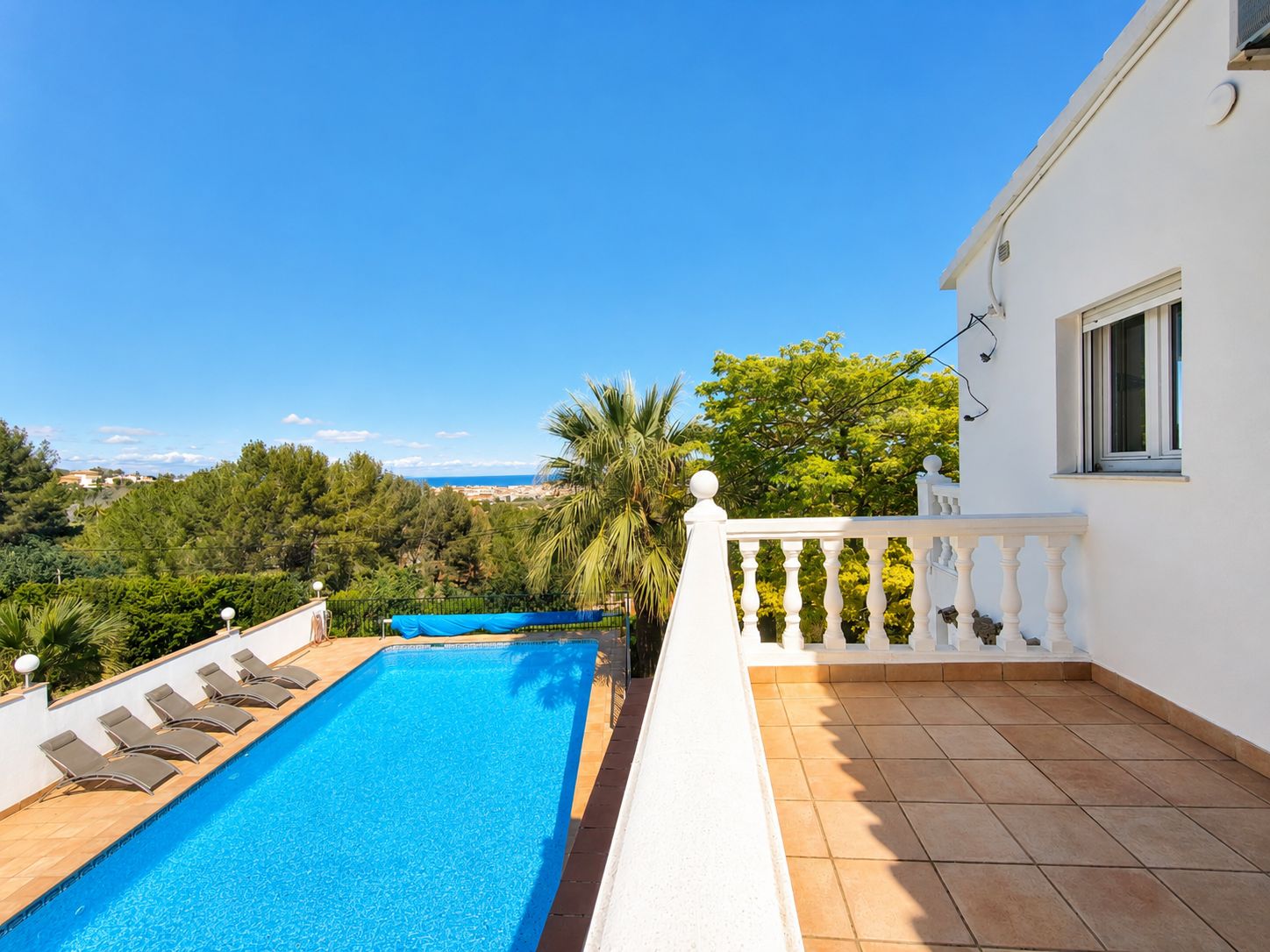 Villa на продажа в Denia, Alicante