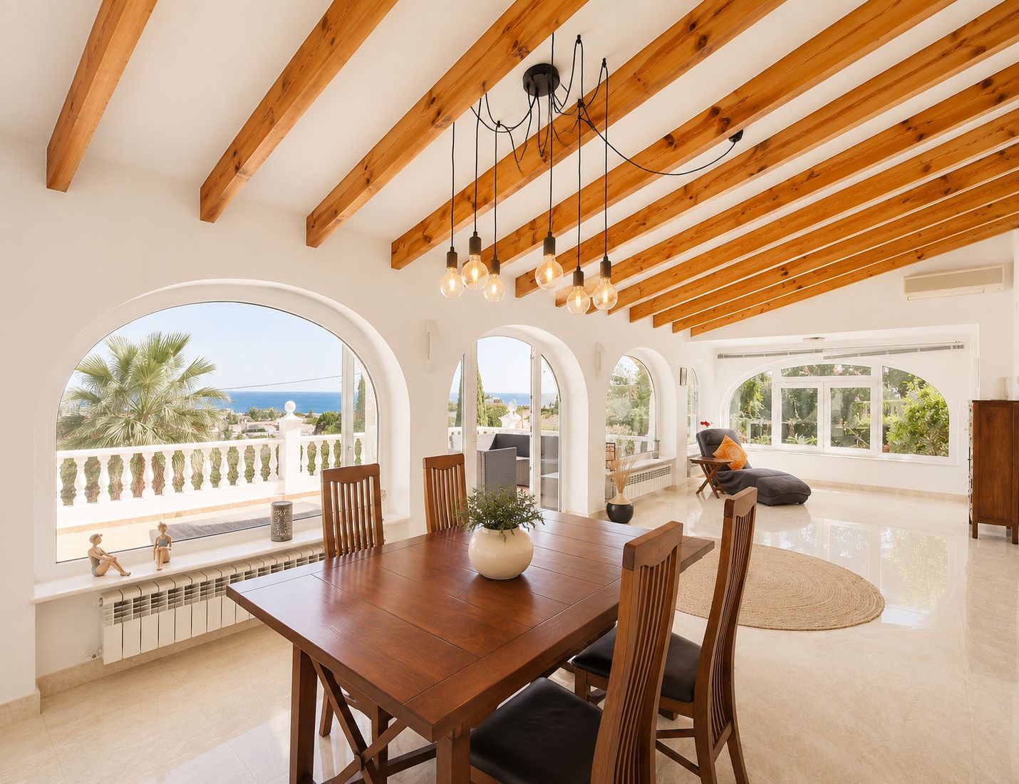 Villa на продажа в Denia, Alicante