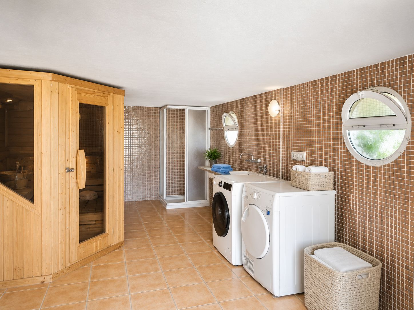 Villa на продажа в Denia, Alicante
