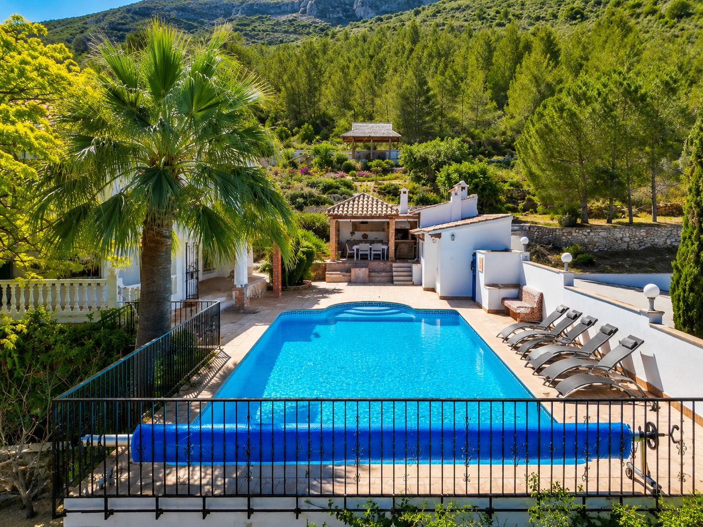 Villa на продажа в Denia, Alicante